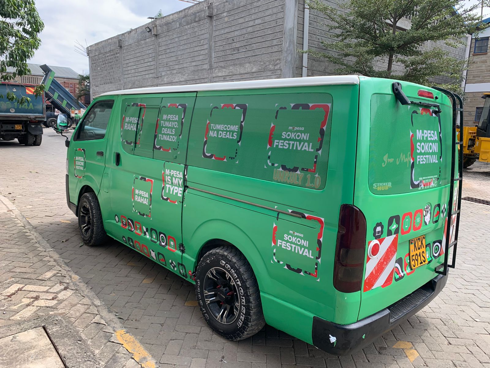 Van branding